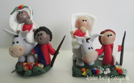 Sagrada Familia em biscuit com burrito 8cm